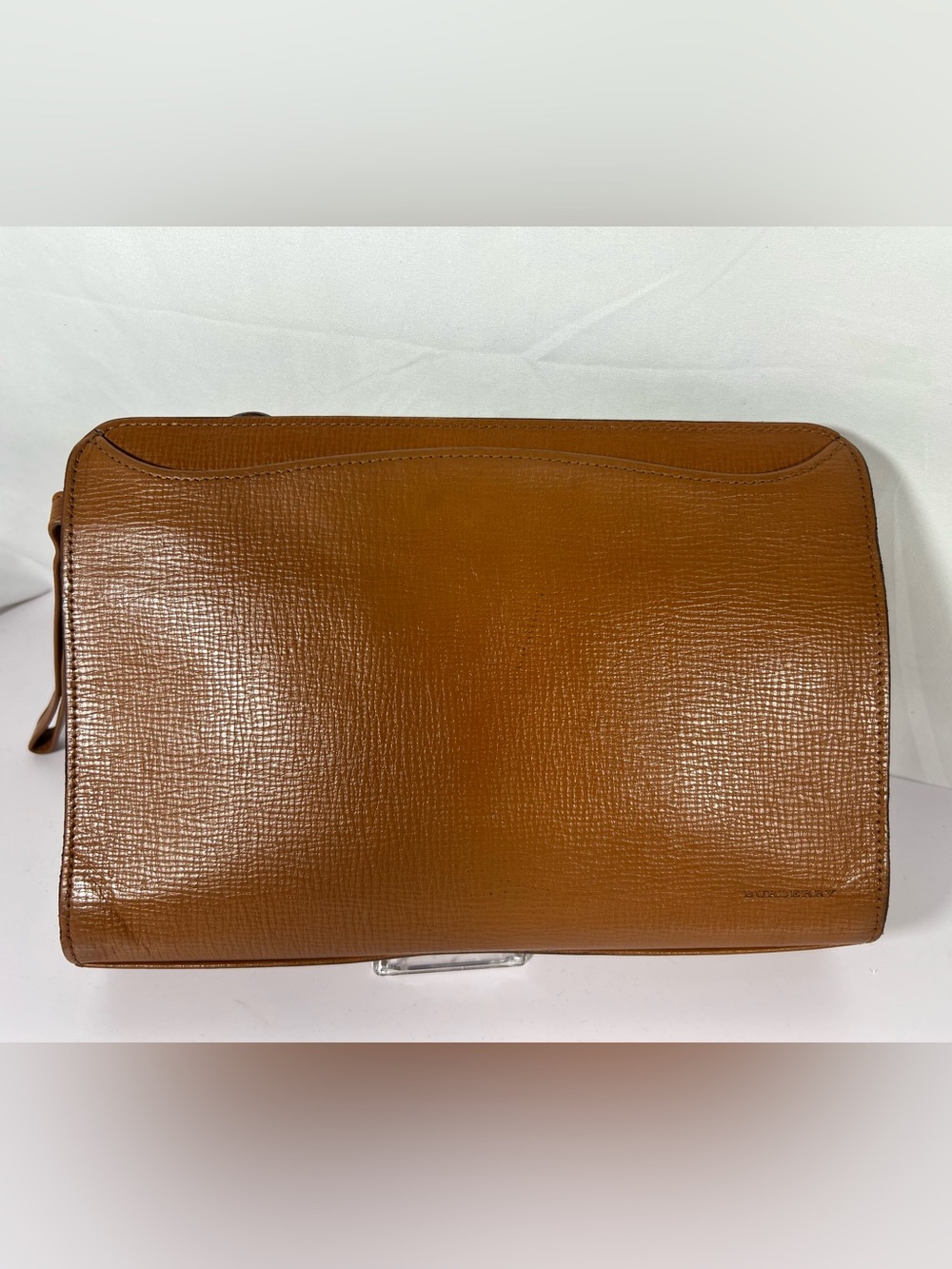 3095: Burberry London Vintage Leather Portfolio Clutch British Tan